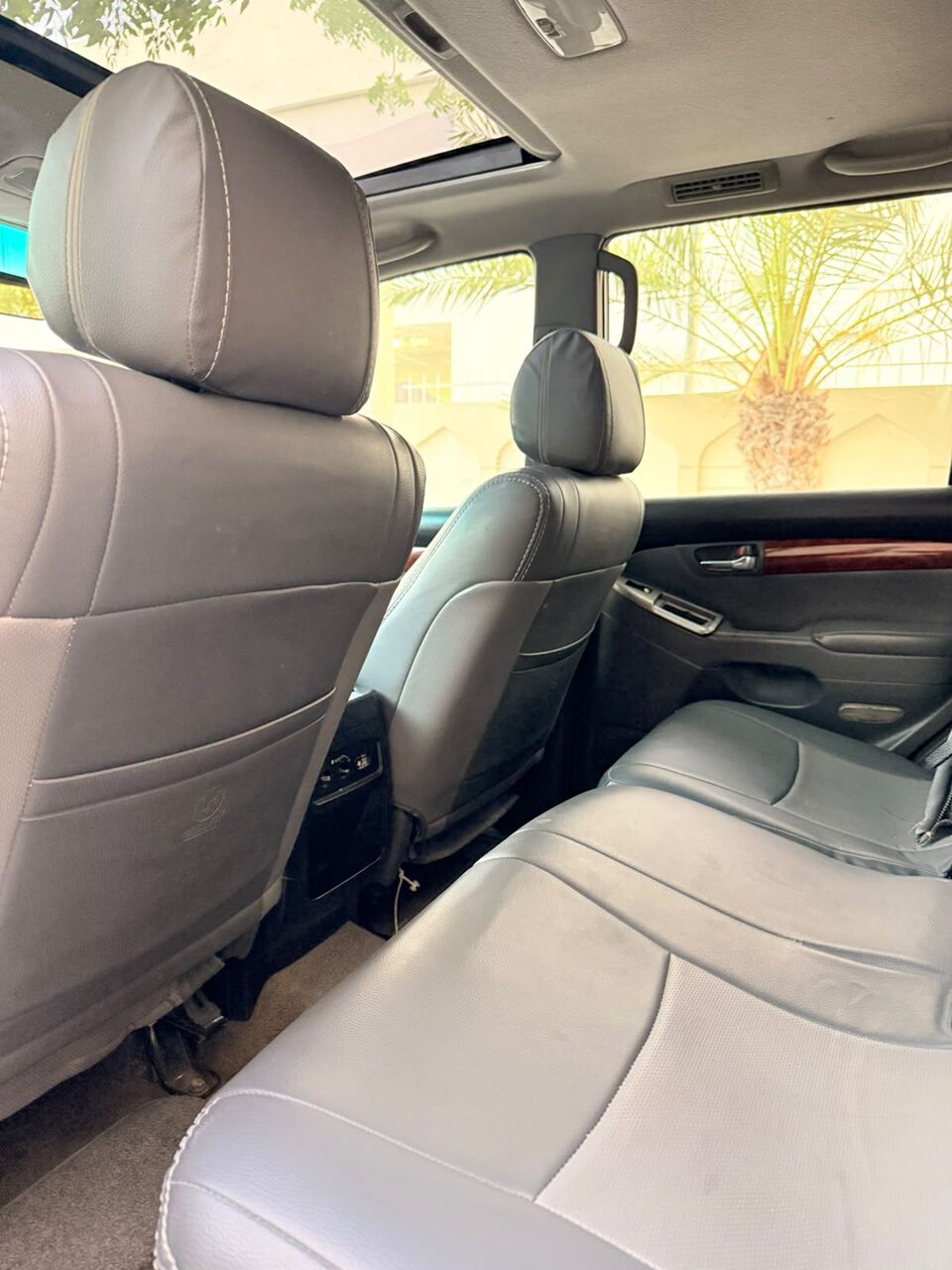 Manama, Vehicles, Cars & Trucks , BHD 1,  Toyota Land Cruiser,  2006,  Automatic,  270000 KM,   PRADO  MODEL