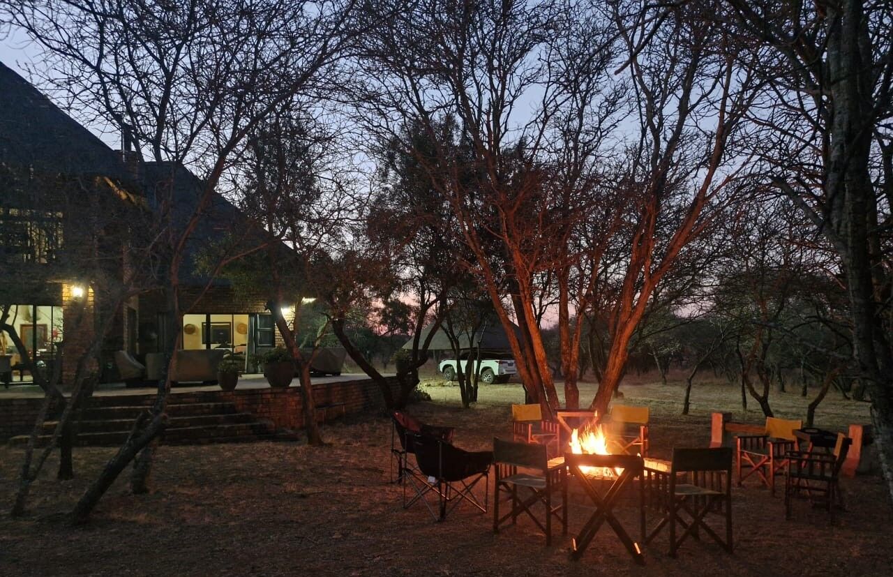 Johannesburg, Real Estate For Sale, ZAR 4000000,  3 BR,  225 Sq. Meter,  1-Hectare Safari Lodge With Unfenced Access To A 4,000ha Nature Reserve