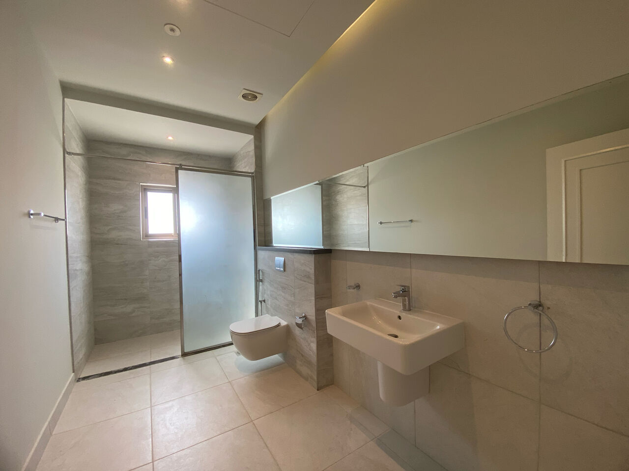Tubli, Villas, BHD 1200,  5 Bedrooms Semifurnished Villa For Rent