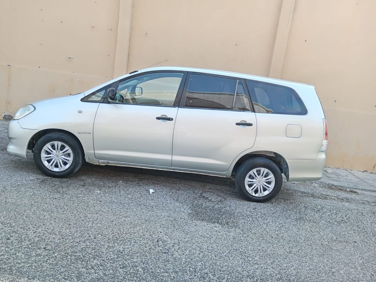 Khobar, Vehicles, Cars & Trucks , SAR 19500,  Toyota Innova,  2009,  Automatic,  510000 KM,  Seven Seater Family Vane