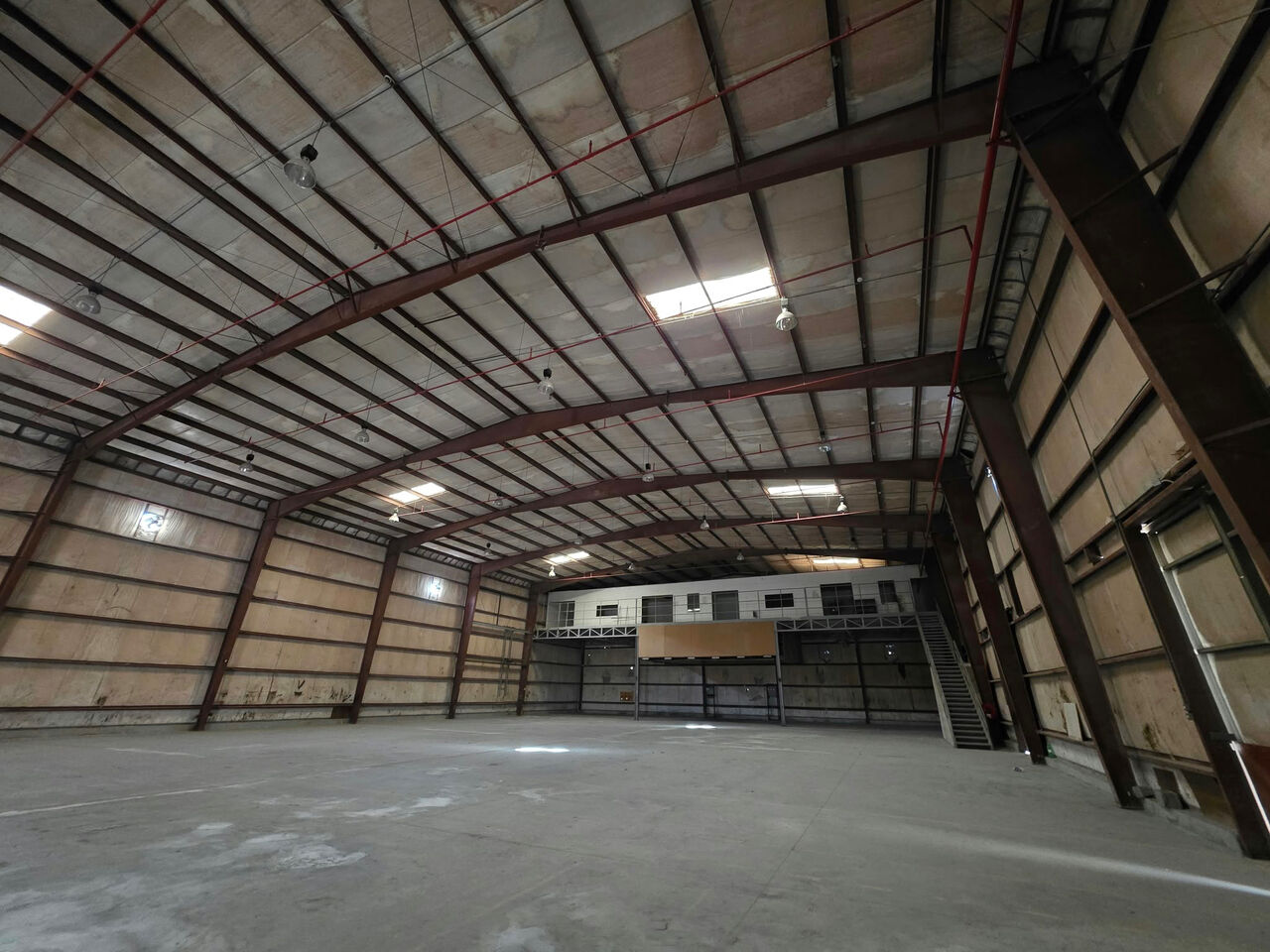 Manama, Factories, BHD 2,  4500 S.m Warehouse / Factrory For Rent With High Power