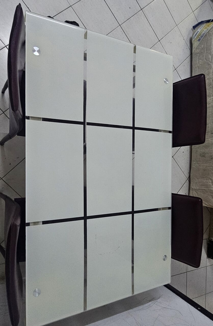 Riyadh, Household Items, SAR 350,  Dinning Table And 4 Chairs