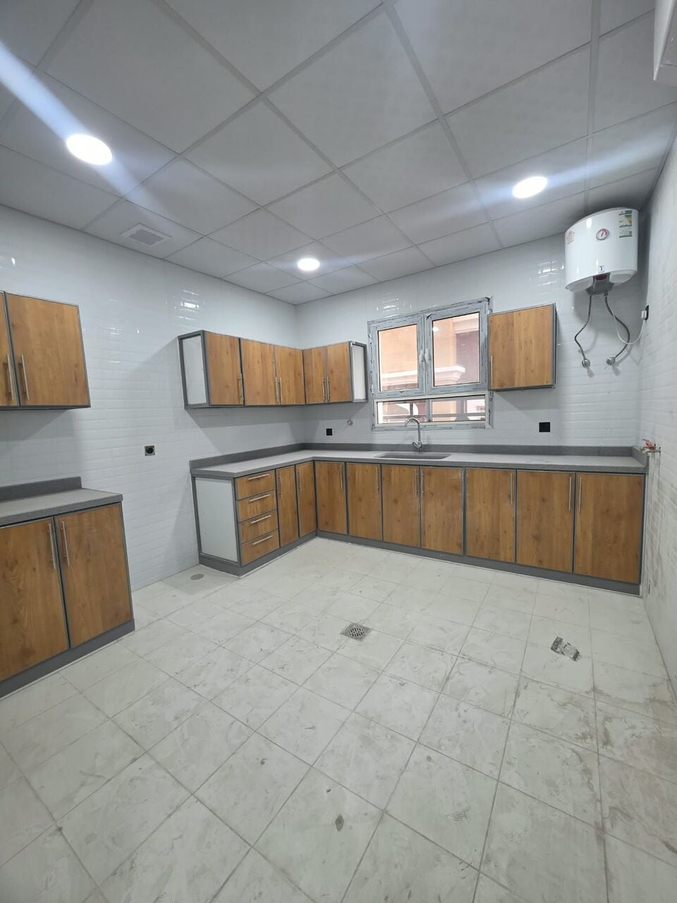 Khobar, Apartments, Flats, Houses & Villas, SAR 34600/year,  3 BR,  New Luxury 3 Bedrooms, A Hall, 2 Bathrooms, A Kitchen,with Air Conditioners And Elevator,p