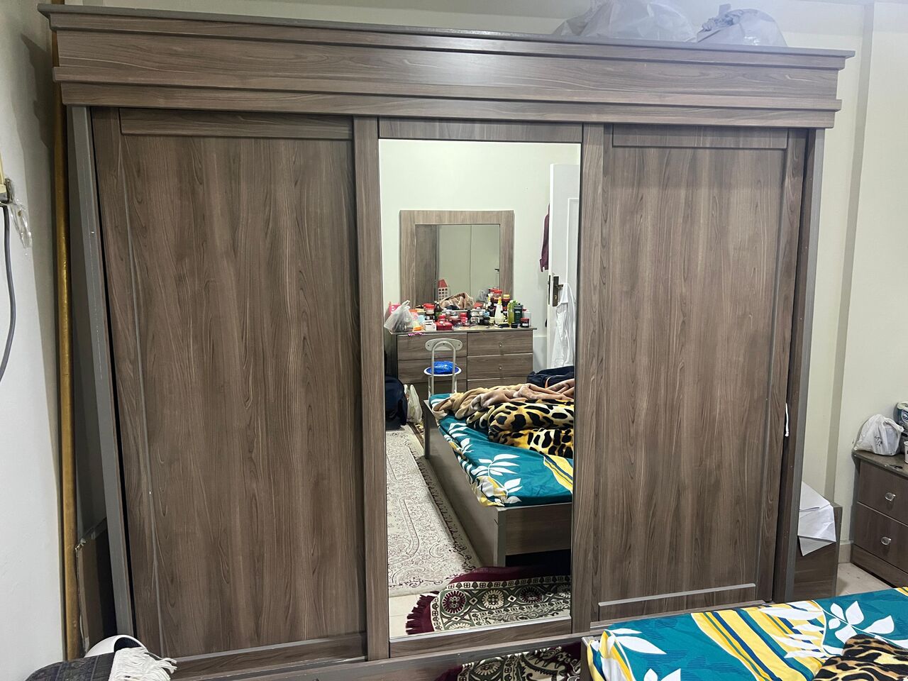 Khobar, Furniture, SAR 1400,  Queen Bed Set And Cooking Range Airston