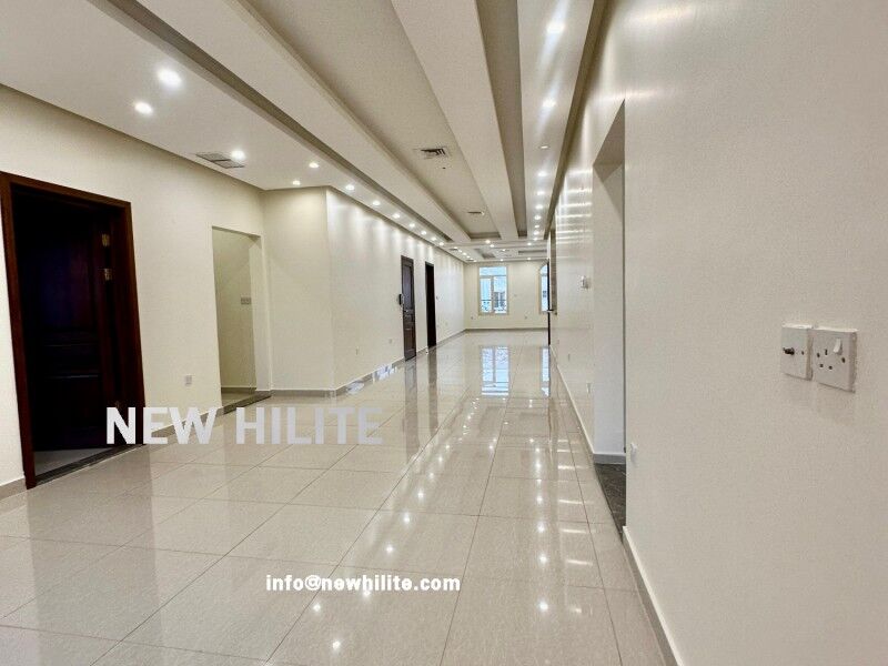 Kuwait City, Villas, KWD 850,  Spacious 4-Bedroom Floor For Rent In Abu Fathira