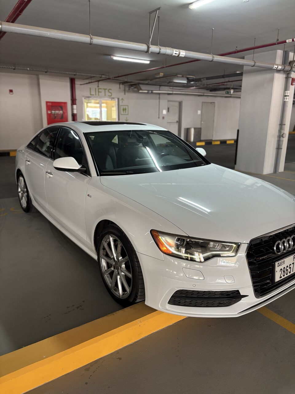 Dubai, Vehicles, Cars & Trucks , AED 27500,  Audi A6,  2015,  Automatic,  78000 KM,    3.0T Quattro Technik, White, Canadian Specs, Only 78,000 Km