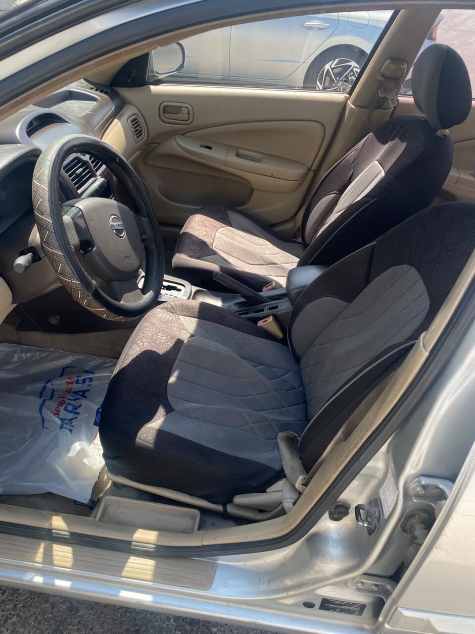 Dammam, Vehicles, Cars & Trucks , SAR 10000,  Nissan Sunny,  2011,  Automatic,  328880 KM,