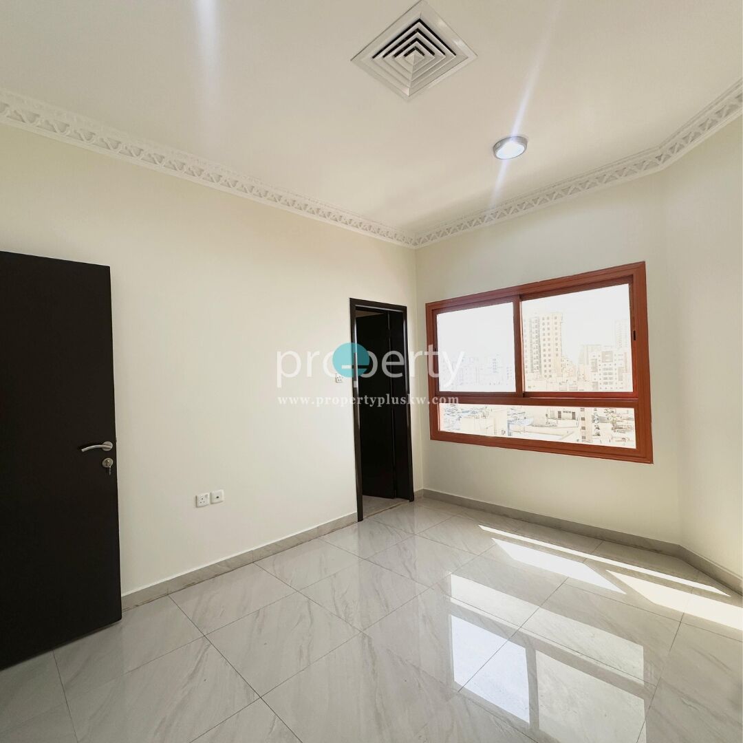 Salmiya, Apartments, Flats, Houses & Villas, KWD 485/month,  3 BR,  3 Bedroom Apartment With Balcony In Salmiya