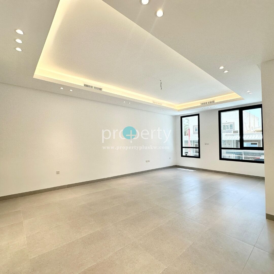 Salmiya, Apartments, Flats, Houses & Villas, KWD 700/month,  3 BR,  Three Bedroom Apartment For Rumaithya ,Close To Salmiya Garden