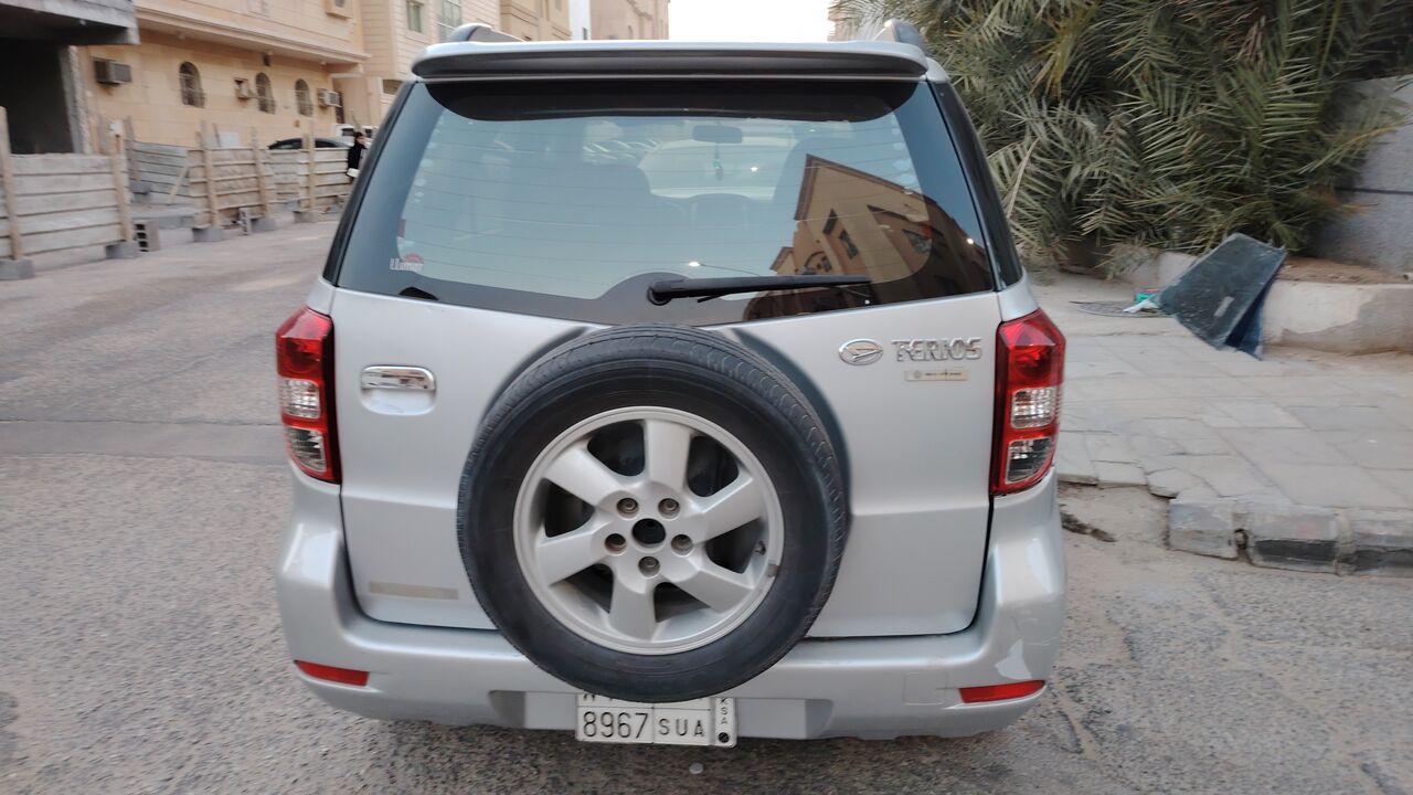 Jubail, Vehicles, Cars & Trucks , SAR 19500,  Diahatsu,  2009,  Automatic,  29850 KM,    Model, 7 Seater, Fully , 4x4, 1.5 Liter Good Condition