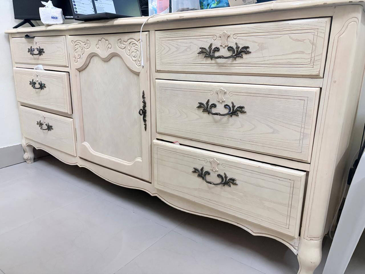 Al Thuqbah, Furniture, SAR 800,  Household Items