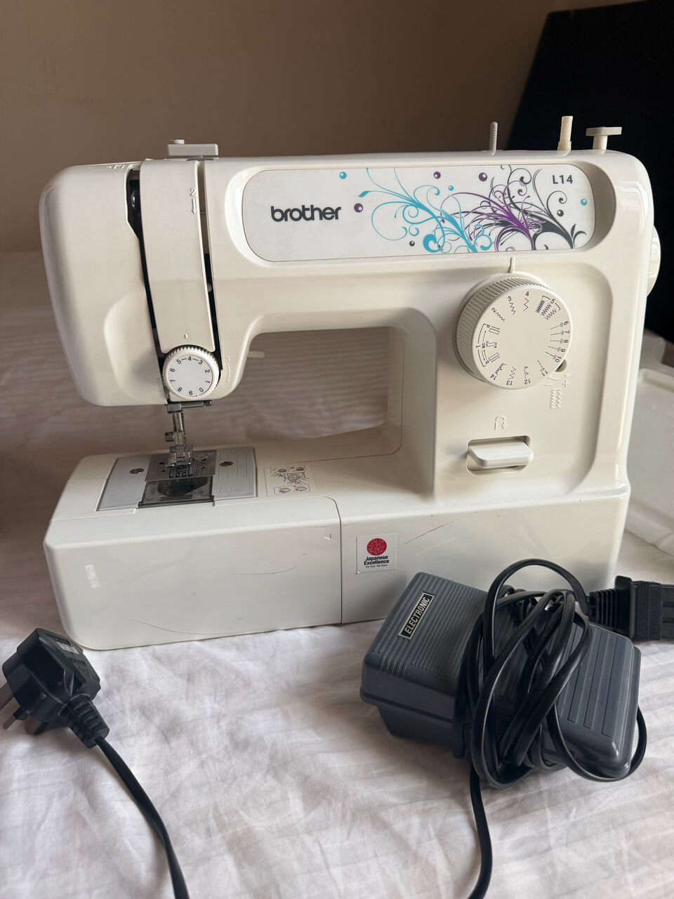 Manama, Appliances, BHD 34,  Electronic Sewing Machine - Portable