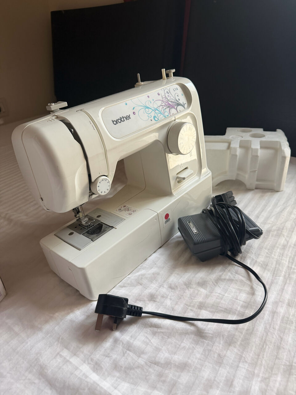 Manama, Appliances, BHD 34,  Electronic Sewing Machine - Portable