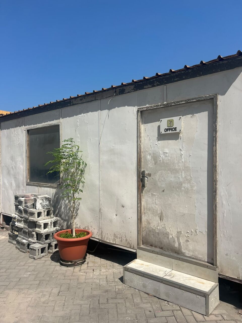 Hidd, Furniture, Porta Cabins/food Truck