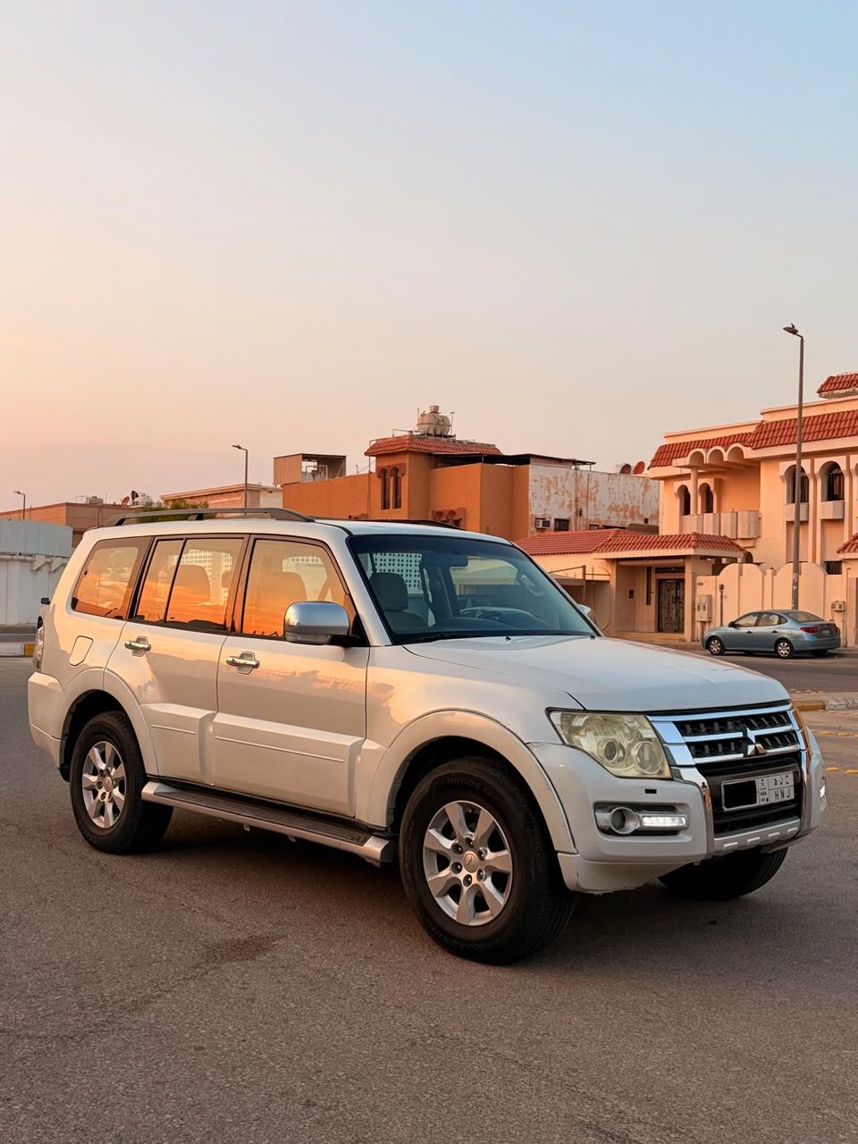 Jubail, Vehicles, Cars & Trucks , SAR 30000,  Mitsubishi Pajero V6,  2016,  Automatic,  380000 KM,   Mitsubishi Pajero  4×4