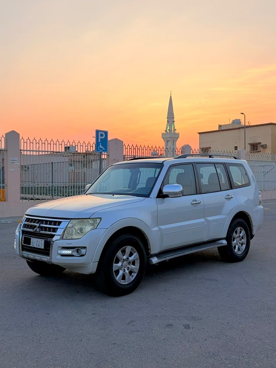 Jubail, Vehicles, Cars & Trucks , SAR 30000,  Mitsubishi Pajero V6,  2016,  Automatic,  380000 KM,   Mitsubishi Pajero  4×4