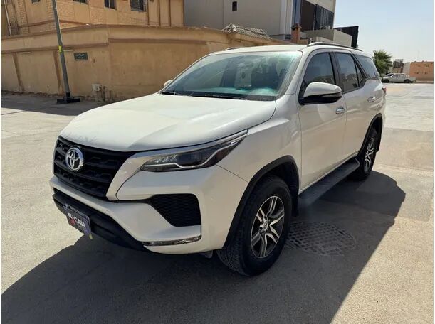 Jubail, Vehicles, Cars & Trucks , SAR 4500,  Toyota Fortuner,  2023,  Automatic,  57 KM,   Available For Rent