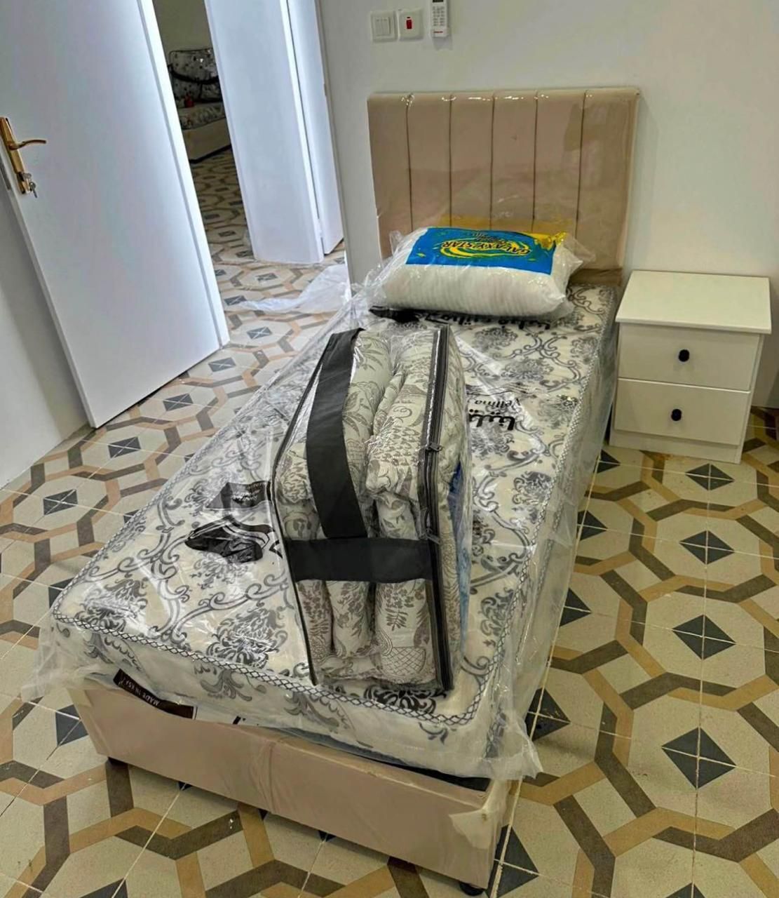 Jeddah, Furniture, SAR 1,  Modern Beautiful Single Beds With Comfortable Matresses Available In Jeddah