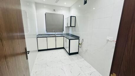 Salmaniya, Apartments, Flats, Houses & Villas, BHD 240/month,  2 BR,  Flat For Rent In Salmaniya With EWA Nearby Salmaniya Hospital
