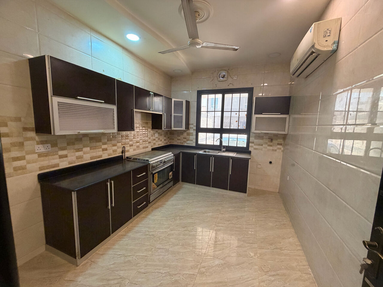 Tubli, Apartments, Flats, Houses & Villas, BHD 220/month,  2 BR,  2 Bedroom Flat For Rent Without Ewa