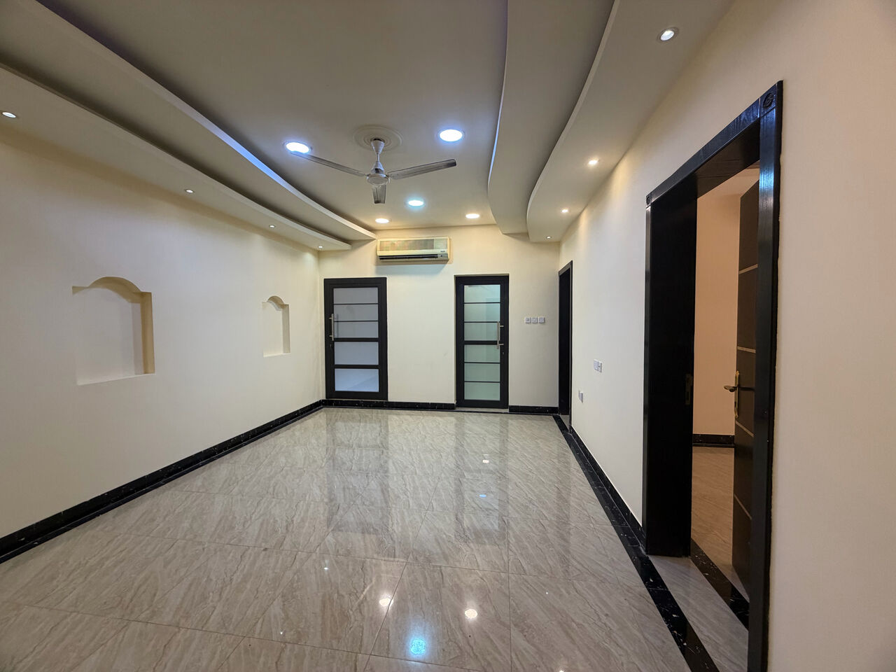 Tubli, Apartments, Flats, Houses & Villas, BHD 220/month,  2 BR,  2 Bedroom Flat For Rent Without Ewa