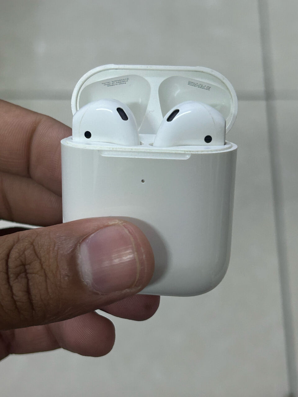 Dammam, Electronics, SAR 50,  Earbuds... NOT Apple AirPods