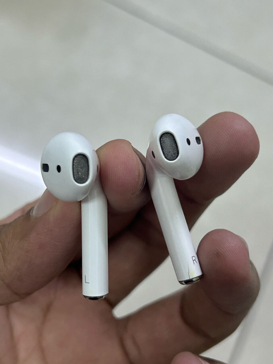 Dammam, Electronics, SAR 50,  Earbuds... NOT Apple AirPods