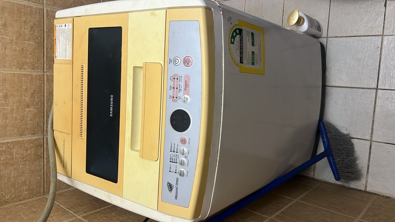 Dhahrat Laban, Air Conditioners, SAR 200,  Automatic Washing Machine