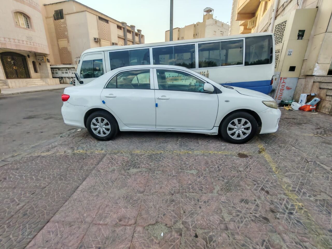Makkah, Vehicles, Cars & Trucks , SAR 25000,  Toyota Corolla White,  2013,  Automatic,  300000 KM,   Toyota Corolla XLI 1.6 &ndash; Family Used Since 2016