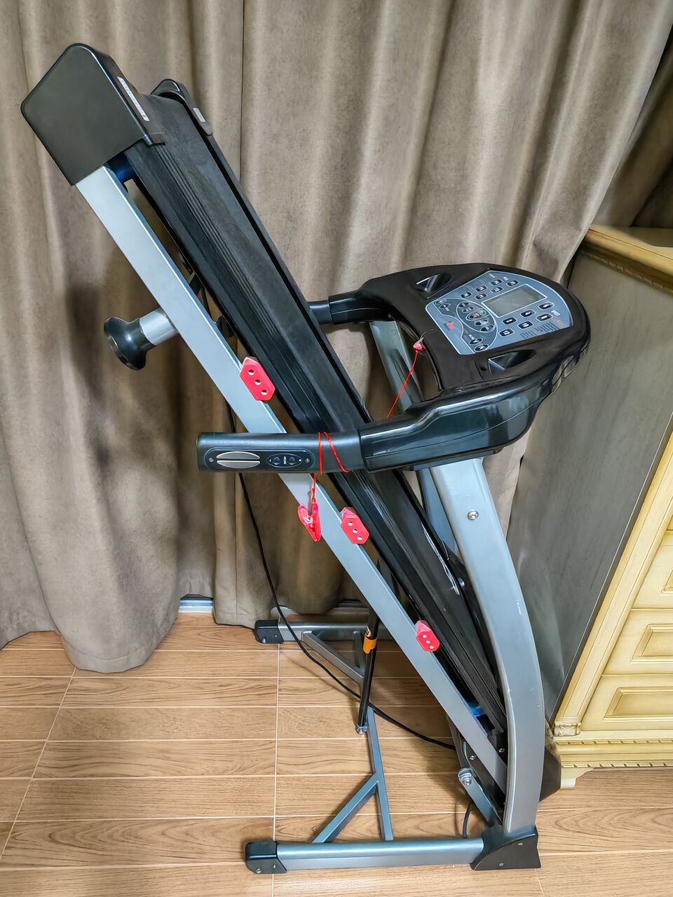 Riyadh, Sporting Goods, SAR 600,  Health Care Folding Treadmill