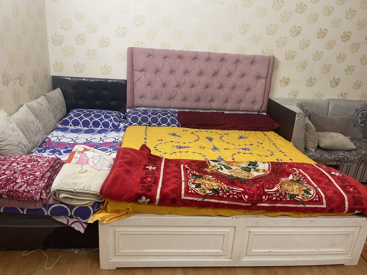 Riyadh, Household Items, SAR 7500,  Neat And Good Condition Household Item And Furniture