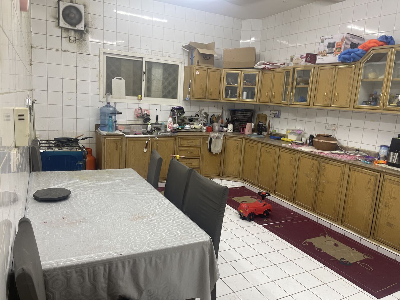 Riyadh, Household Items, SAR 7500,  Neat And Good Condition Household Item And Furniture