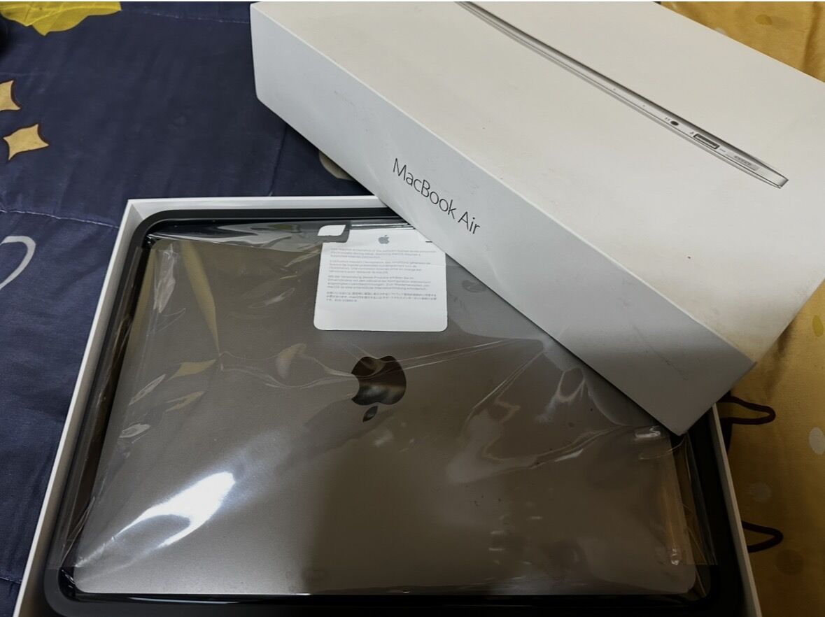 Riyadh, Computers, SAR 1200,  For Sale Macbook Air 2019 In Great Condition