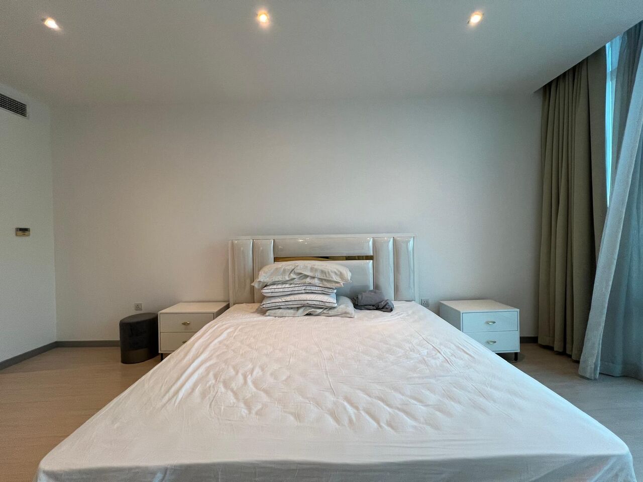 Manama, Apartments, Flats, Houses & Villas, BHD 650/month,  3 BR,  135 Sq. Meter,  PREMIUM | 3 BEDROOMS | BALCONY | SPACIOUS | SEEF