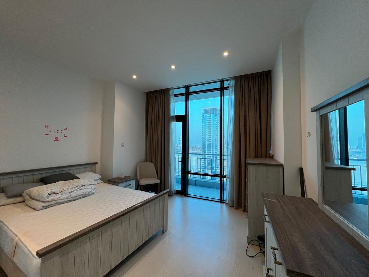 Manama, Apartments, Flats, Houses & Villas, BHD 650/month,  3 BR,  135 Sq. Meter,  PREMIUM | 3 BEDROOMS | BALCONY | SPACIOUS | SEEF