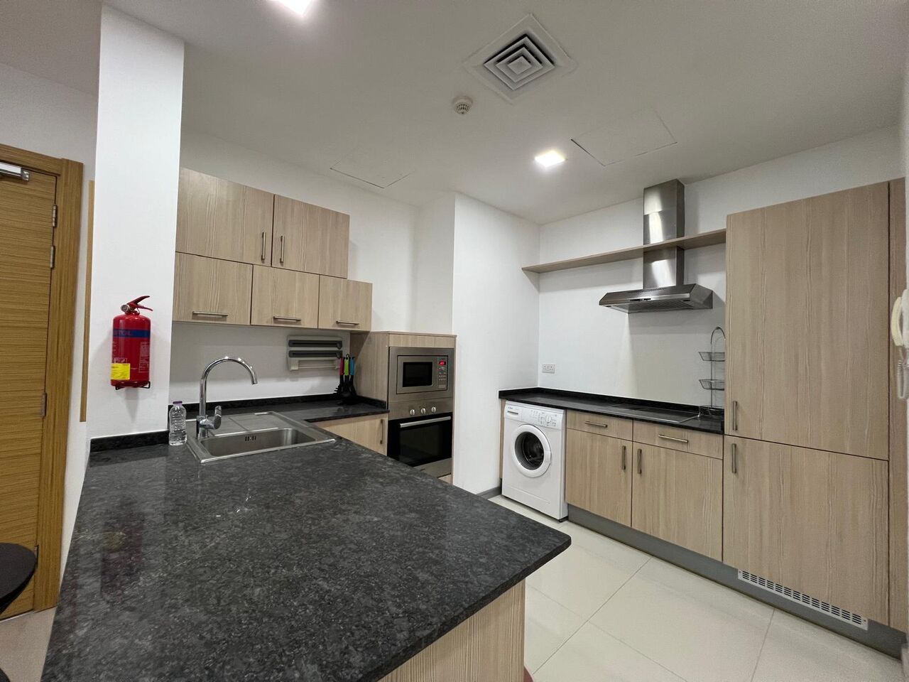 Manama, Apartments, Flats, Houses & Villas, BHD 650/month,  3 BR,  135 Sq. Meter,  PREMIUM | 3 BEDROOMS | BALCONY | SPACIOUS | SEEF