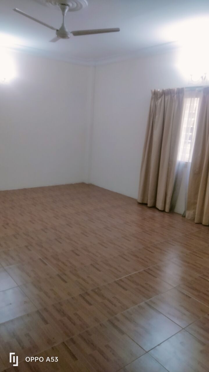 Juffair, Apartments, Flats, Houses & Villas, BHD 360/month,  3 BR,  Semi Furnished Specious 3 Bedroom Flat For Rent In Juffair ( Including Electricity)