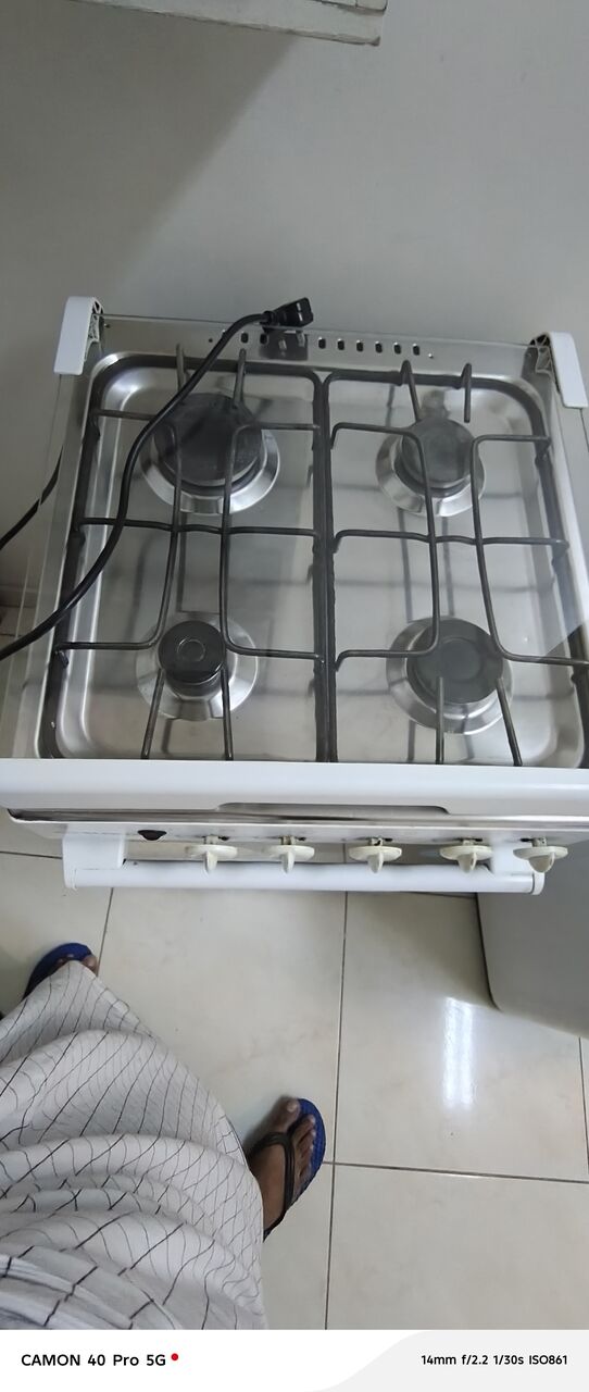 Thuqbah, Appliances, SAR 450,  ELEKTA Gas Cooker Closed Doir Grilling System