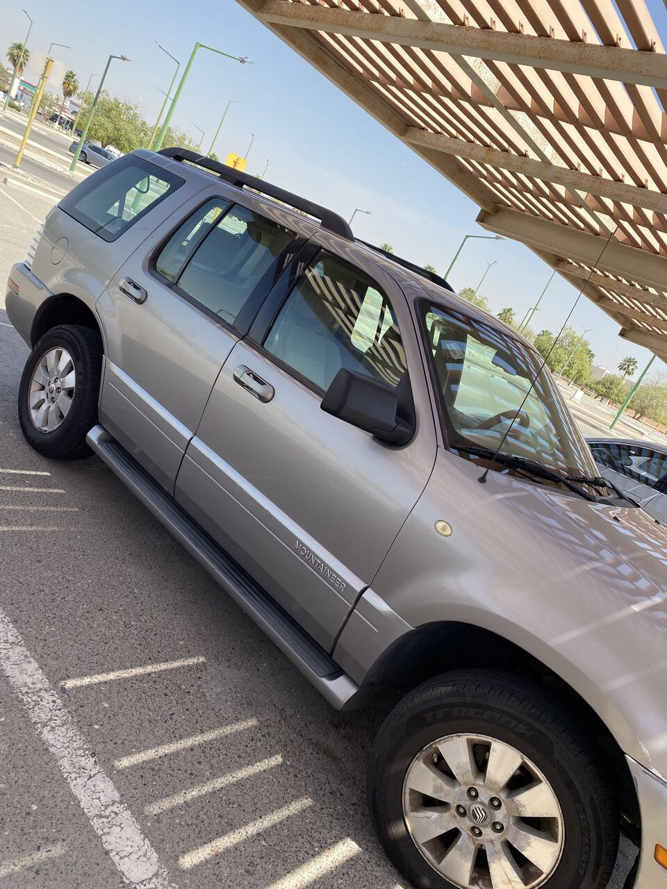 Yanbu, Vehicles, Cars & Trucks , SAR 25000,  Mercury Mountaineer,  2008,  Automatic,  220590 KM,   Well Maintained Car For Sale