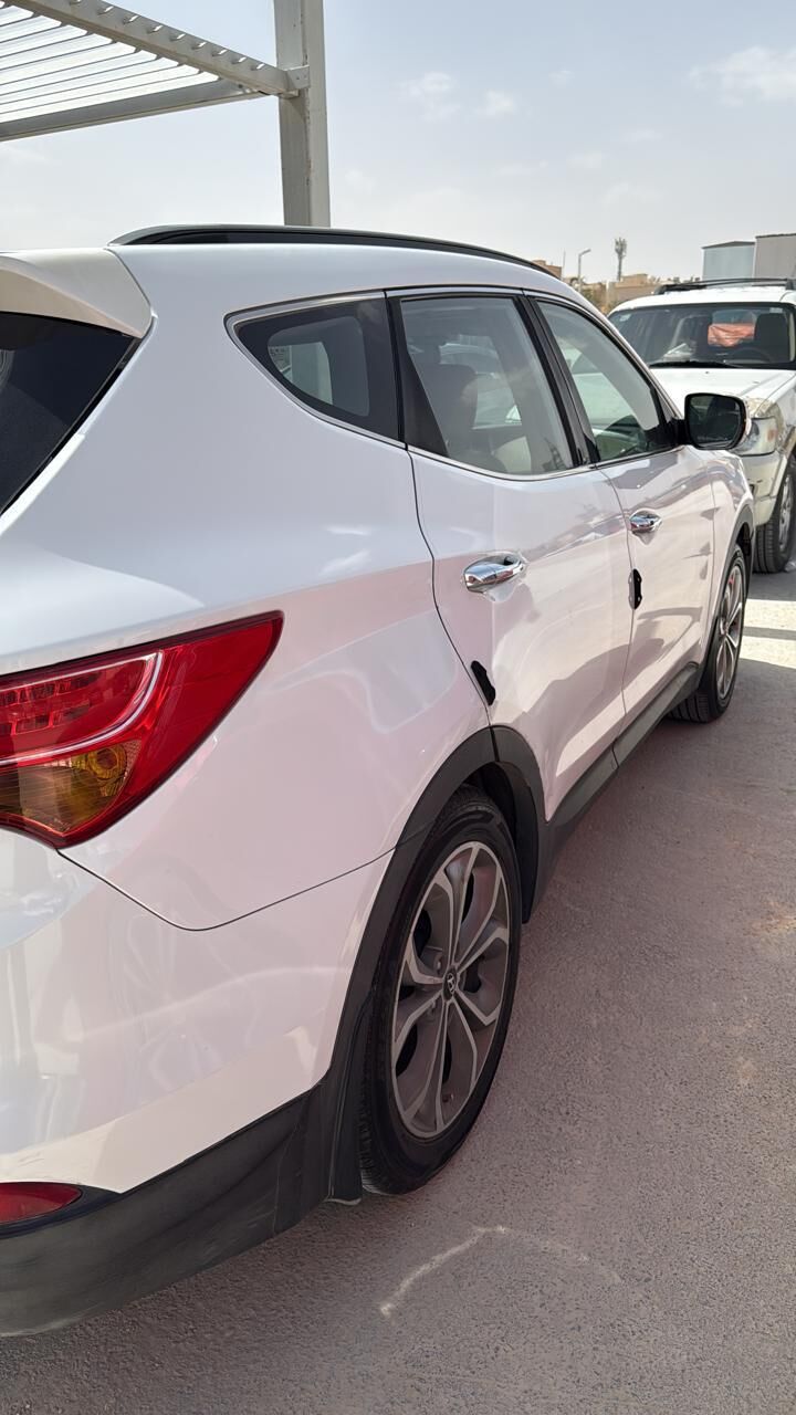 Riyadh, Vehicles, Cars & Trucks , SAR 39000,  Hyundai Santa Fe Sport,  2014,  Automatic,  230000 KM,  Hyndai Santafee Full Option