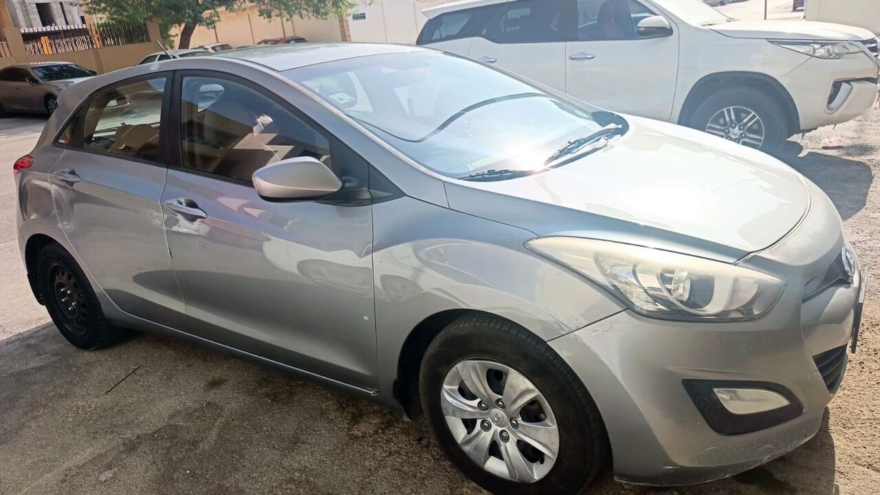 Al Sulaymaniyyah, Vehicles, Cars & Trucks , SAR 23000,  Hyundai I30,  2013,  Automatic,  206238 KM,  , Year , , Grey Color