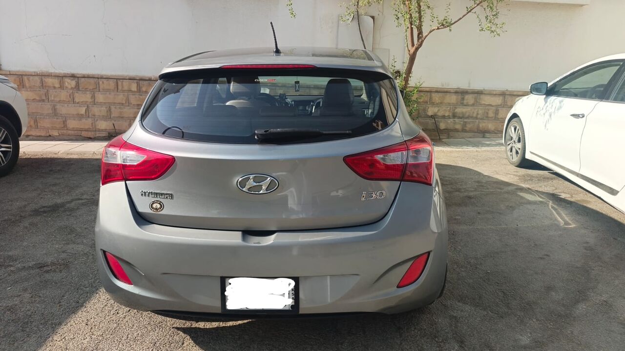 Al Sulaymaniyyah, Vehicles, Cars & Trucks , SAR 23000,  Hyundai I30,  2013,  Automatic,  206238 KM,  , Year , , Grey Color