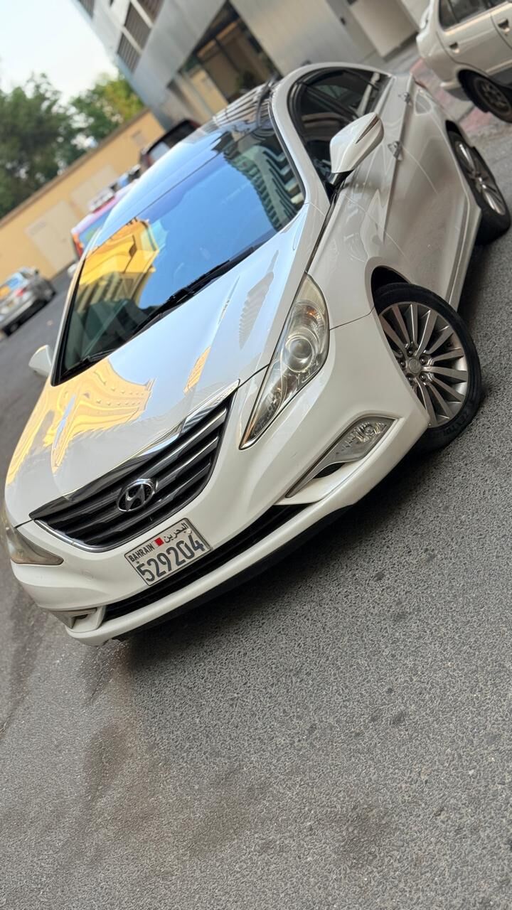 Manama, Vehicles, Cars & Trucks , BHD 2100,  Hyundai Sonata,  2014,  Automatic,  173 KM,