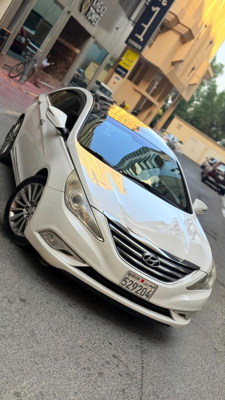 Manama, Vehicles, Cars & Trucks , BHD 2100,  Hyundai Sonata,  2014,  Automatic,  173 KM,