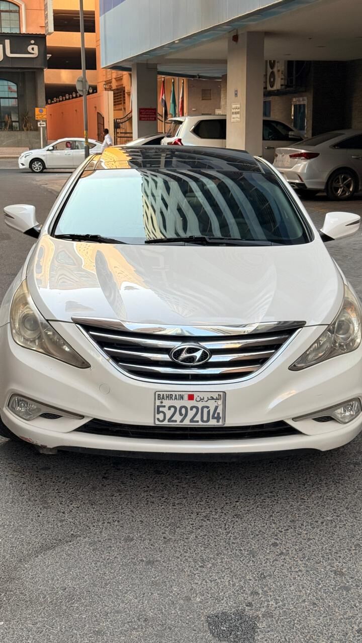 Manama, Vehicles, Cars & Trucks , BHD 2100,  Hyundai Sonata,  2014,  Automatic,  173 KM,