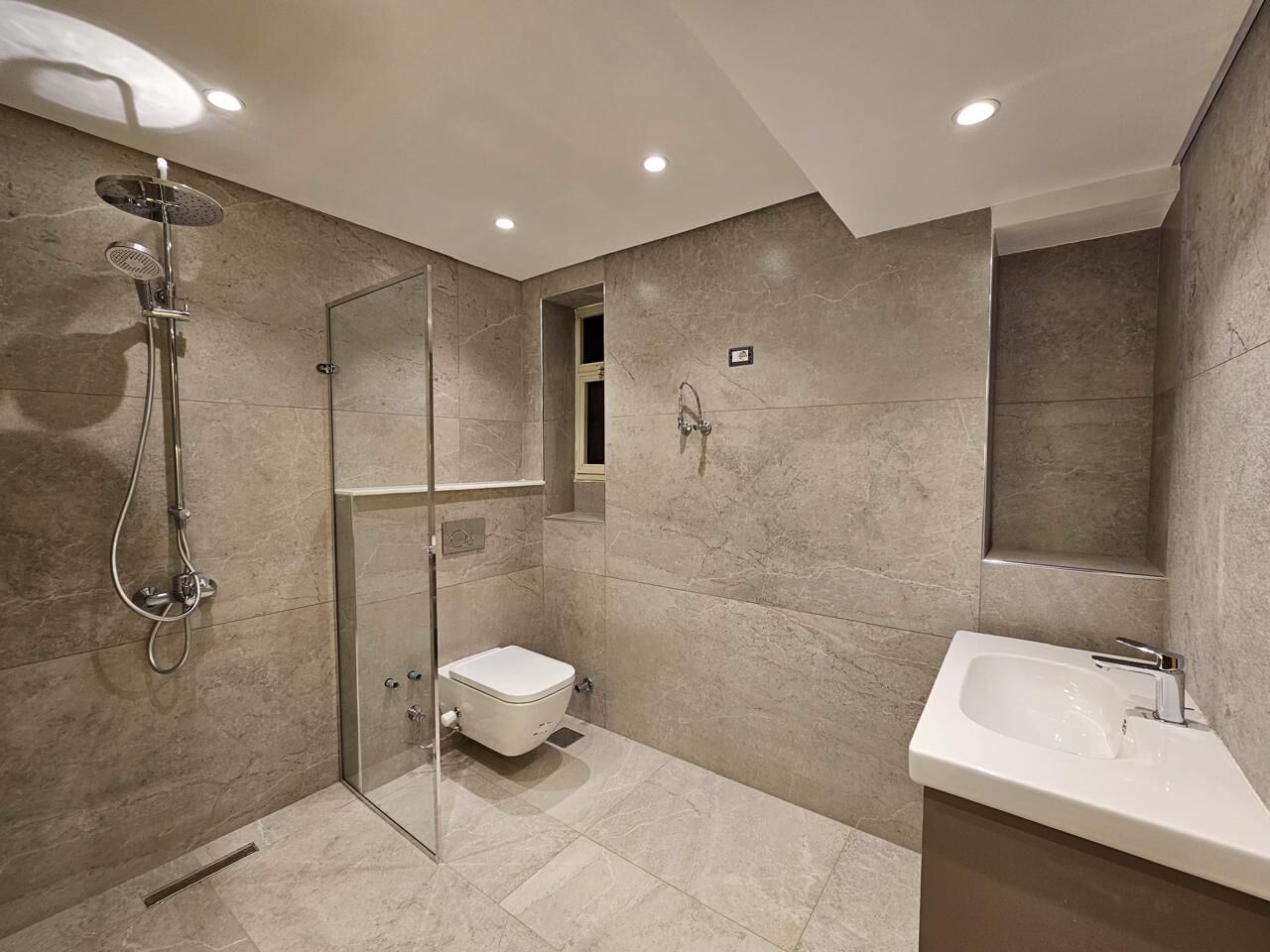 Zamalek, Apartments, Flats, Houses & Villas, USD 5000/month,  3 BR,  280 Sq. Meter,  5943-  Nile View Apartment For Rent In Zamalek, Cairo