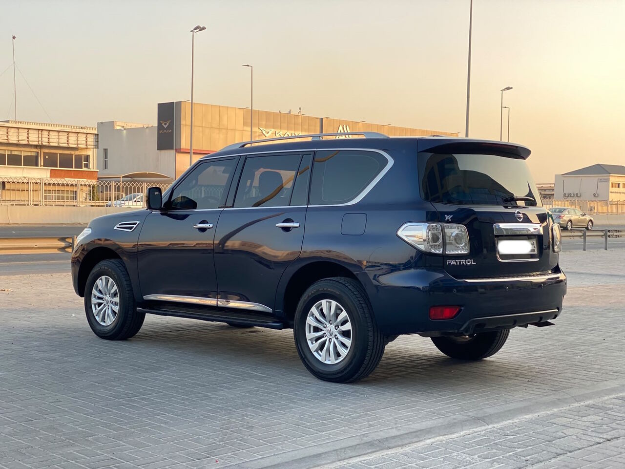 Manama, Vehicles, Cars & Trucks , BHD 7700,  Nissan Patrol XE,  2019,  Automatic,  214600 KM,    (Blue)