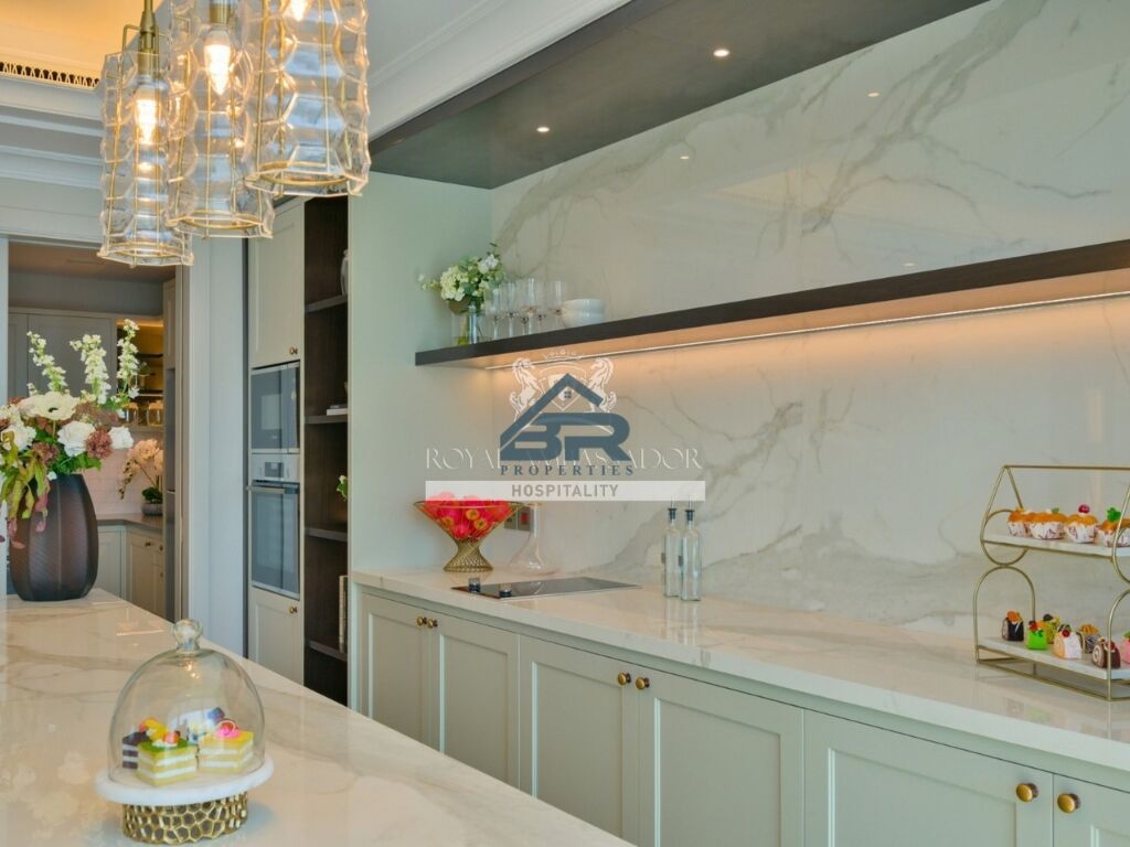 Manama, Apartments, Flats, Houses & Villas, BHD 1600/month,  1 BR,  Fully Furnished Three Bedroom Apartment For Rent In Seef