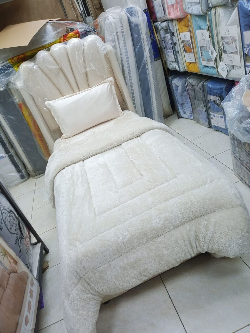 Riyadh, Furniture, SAR 150,  بيع جملة مفروشات