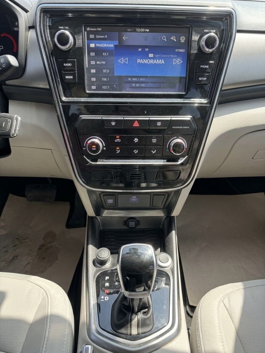 Riyadh, Vehicles, Cars & Trucks , SAR 40,  Ssangyong Tivoli,  2023,  Automatic,  98000 KM,  Riyadh.swidi